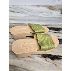 Coasters brand wooden like slides with a green woven strap size 10 40